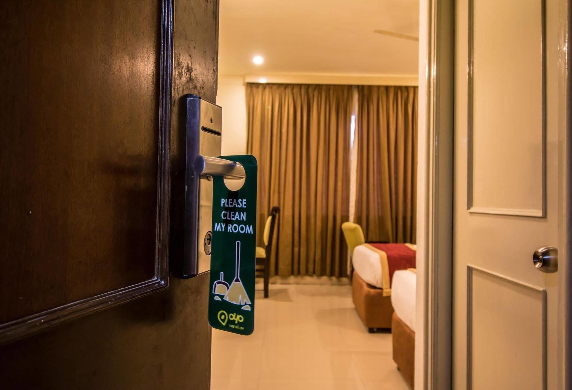 Hotel Budhil Park Visakhapatnam Bagian luar foto